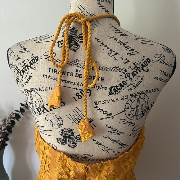 NWT Anthropologie Sachin & Babi Mustard Clip Dot Halter Top Women's size 4 - Picture 6 of 8